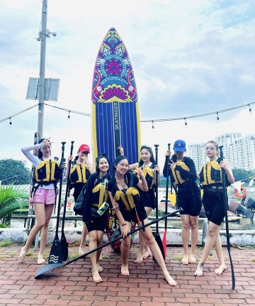 Bơi hay chèo Sup, Kayak,… là những hoạt động thể thao phổ biến